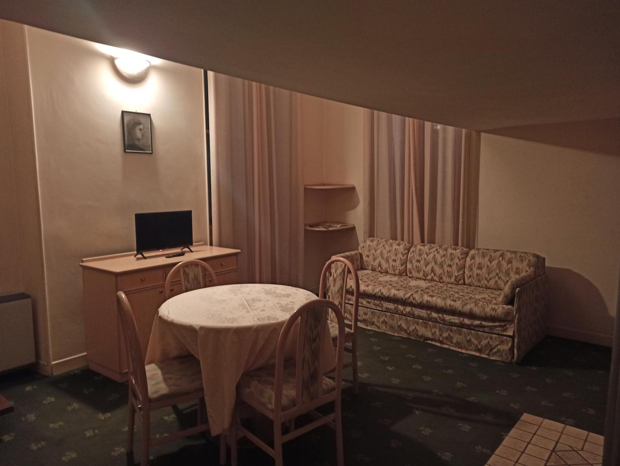 Hotel Miramare Imperia Rum bild